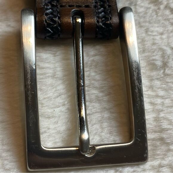 Johnston & Murphy Brown and Black Leather Belt Size 44 - Picture 6 of 12